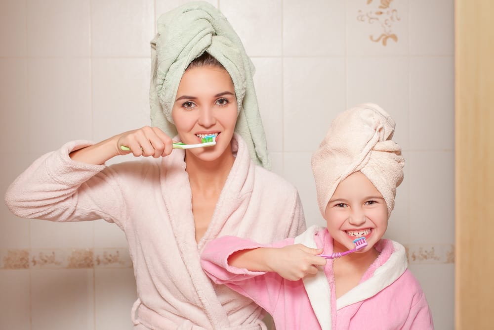 nauczyć dzieci mycia zębów