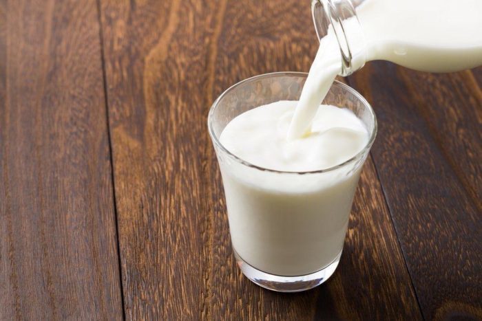 negatywny wpływ mleka