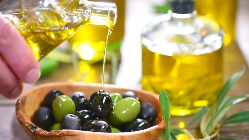 Oliwa z oliwek może złagodzić zaparcia