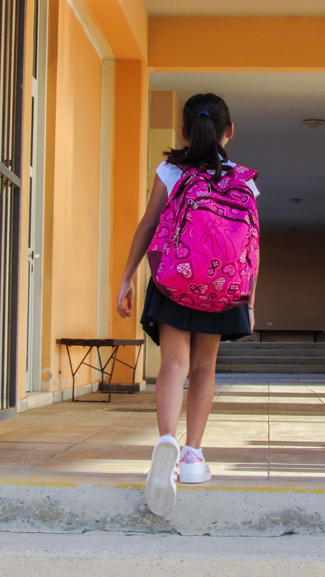 torby szkolne kolidują z kręgosłupem dziecka
