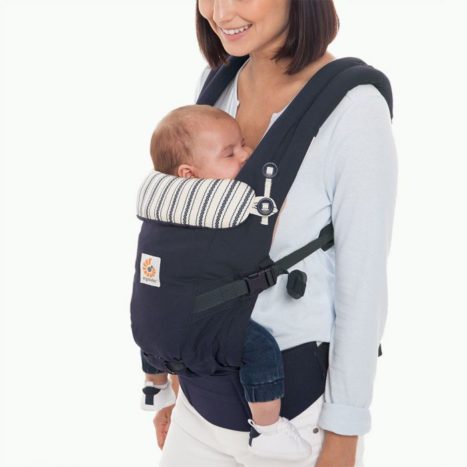 nosić dziecko z przodu
