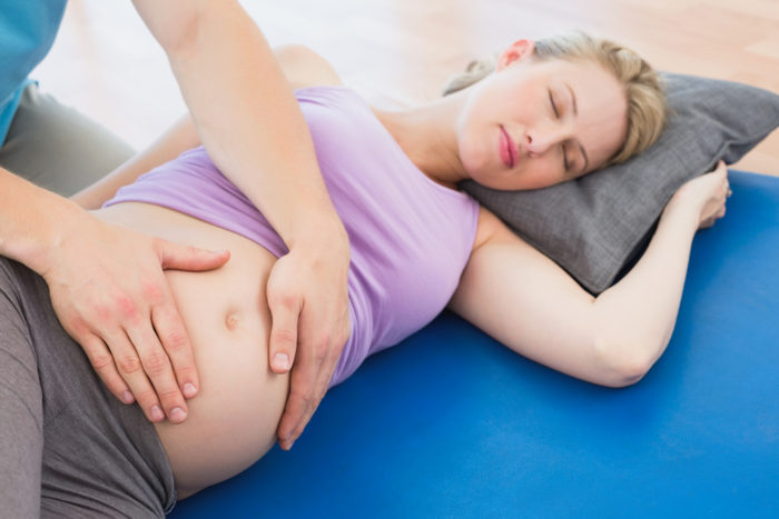 masaż pleców podczas ciąży