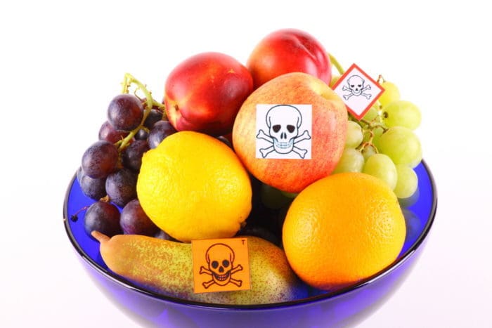 owoc zawiera wysokie pestycydy