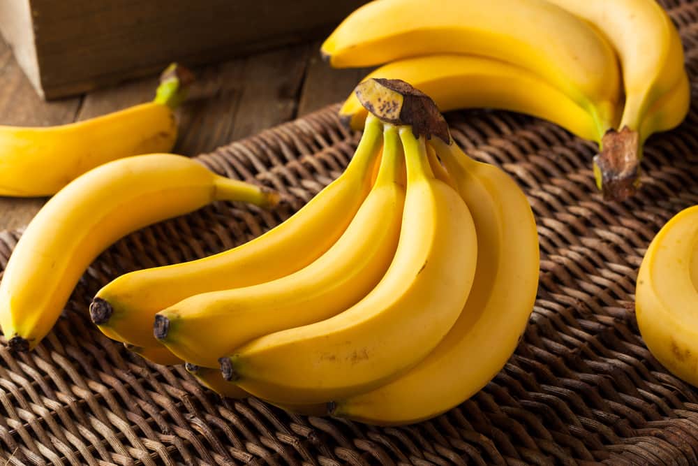 jedzenie bananów może przezwyciężyć zaparcia
