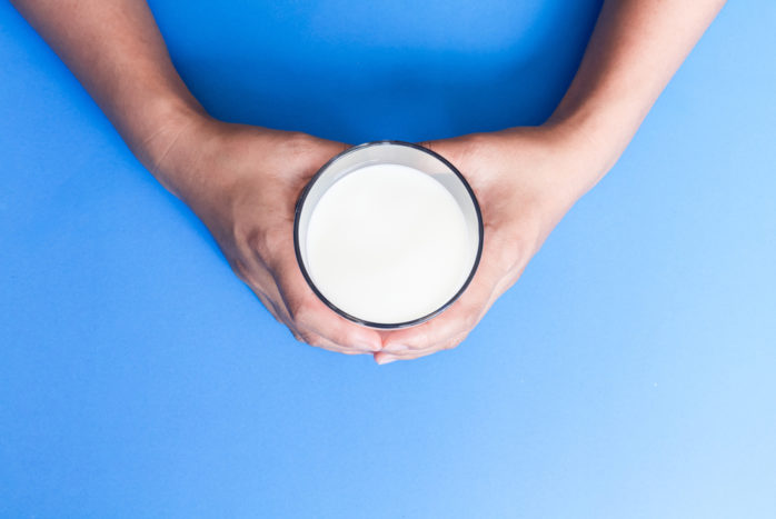 pić mleko podczas przeziębienia